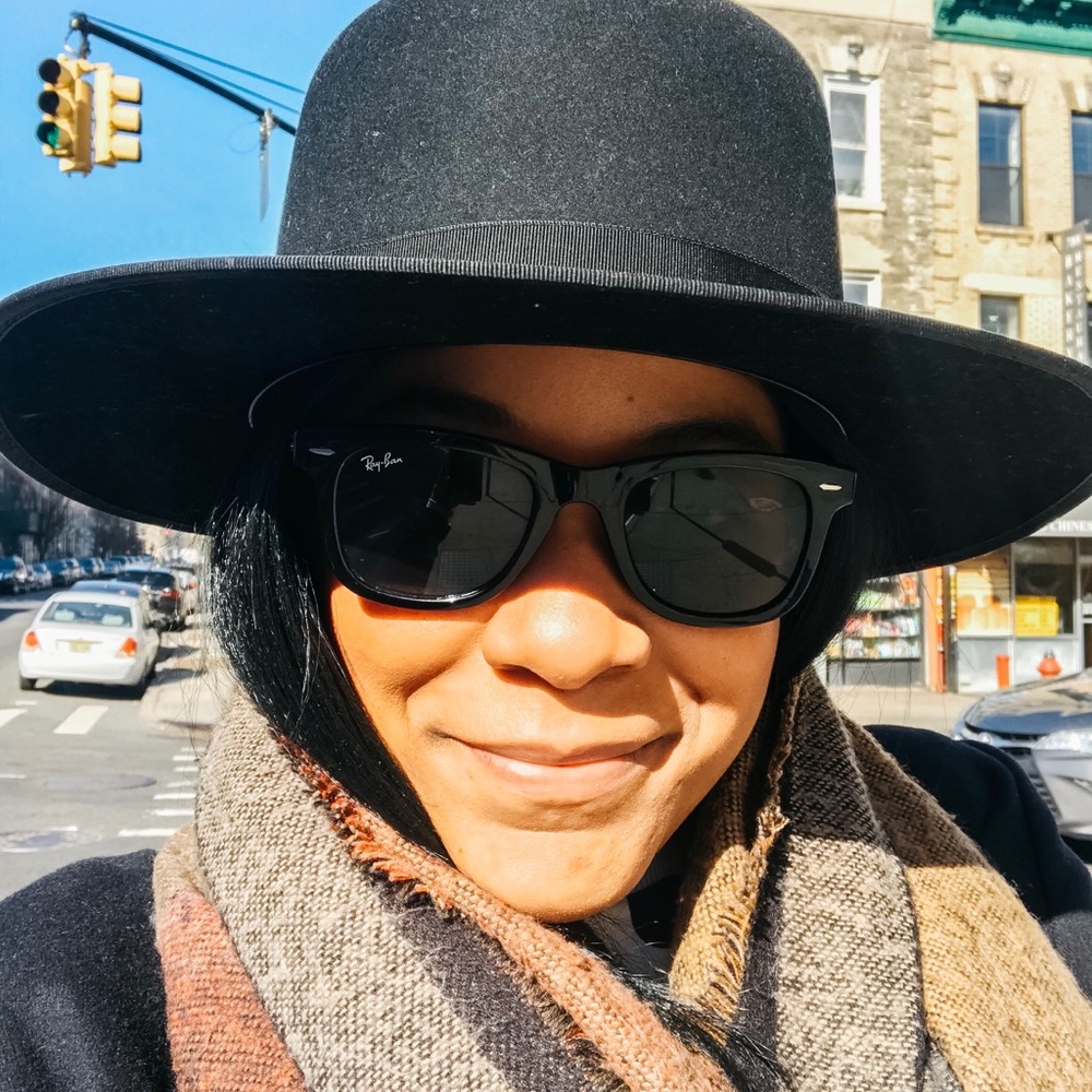 Meet your Posher, Melina